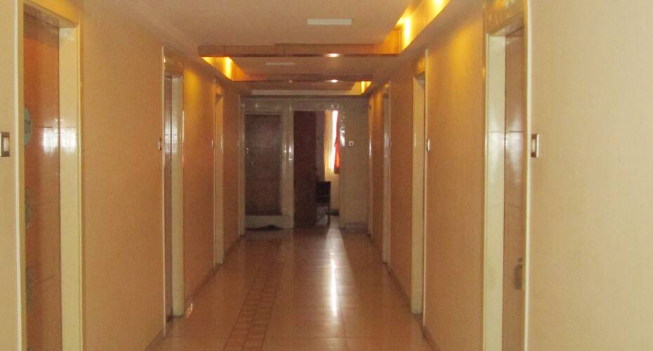 Hotel Neelkamal, Ahmedabad 5